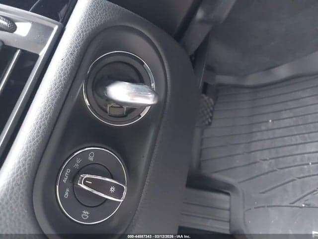 2022 PORSCHE MACAN 11