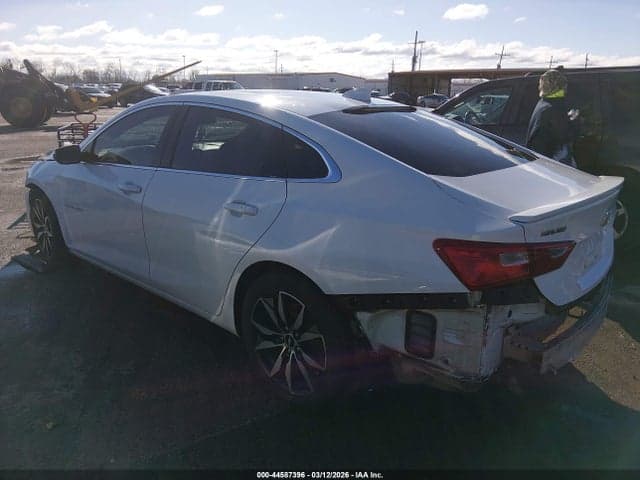 2018 CHEVROLET MALIBU LT 3