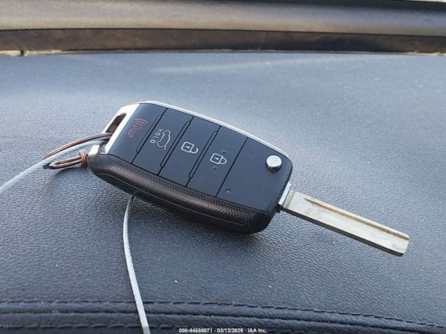 2018 KIA SORENTO 2.4L L 11