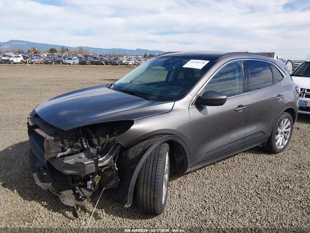 2022 FORD ESCAPE TITANIUM 2