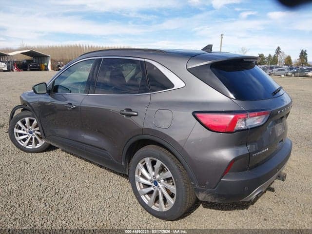 2022 FORD ESCAPE TITANIUM 3