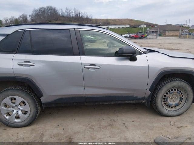 2019 TOYOTA RAV4 LE 14