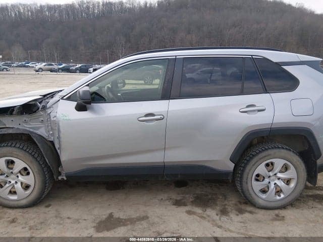 2019 TOYOTA RAV4 LE 15