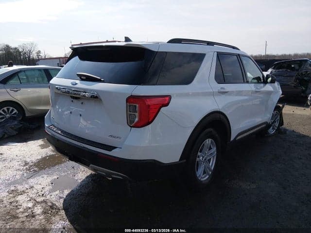 2022 FORD EXPLORER XLT 4