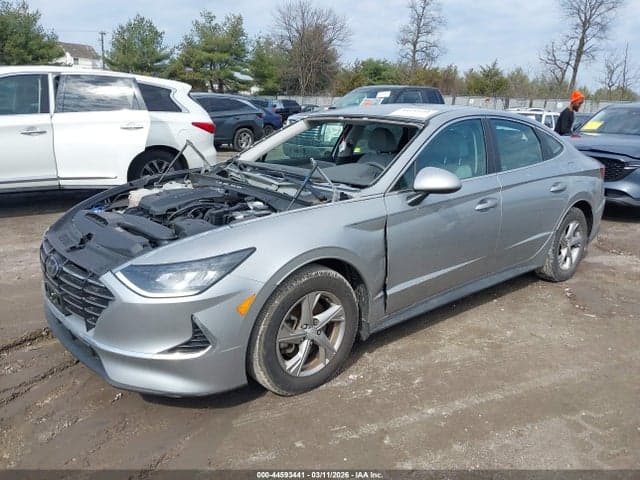 2022 HYUNDAI SONATA SE 2