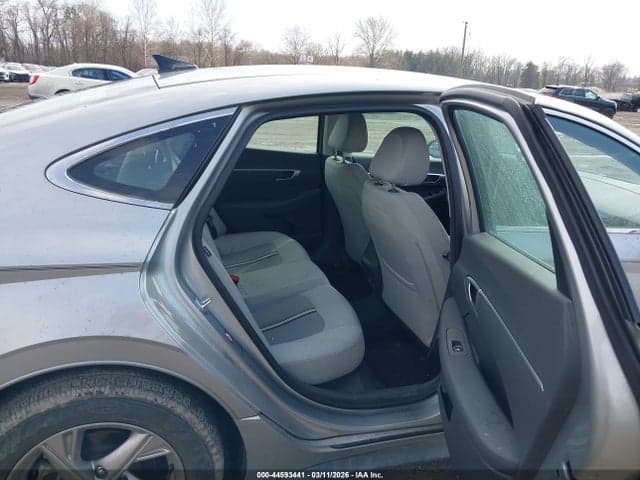 2022 HYUNDAI SONATA SE 8