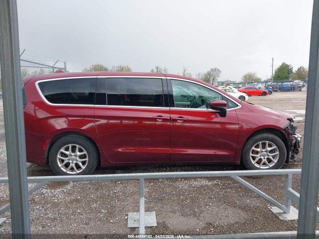 2017 CHRYSLER PACIFICA TOURING 14