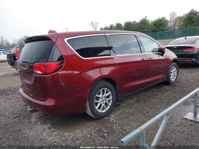 2017 CHRYSLER PACIFICA TOURING 4