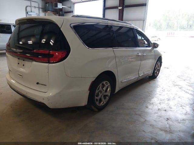 2021 CHRYSLER PACIFICA HYBRID LIMITED 4