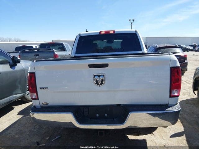 2022 RAM 1500 CLASSIC SLT 4X2 5'7 BOX 16