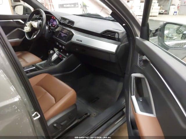 2021 AUDI Q3 PREMIUM 40 TFSI QUATTRO TIPTRONIC 5