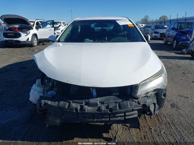 2016 TOYOTA CAMRY SE 13