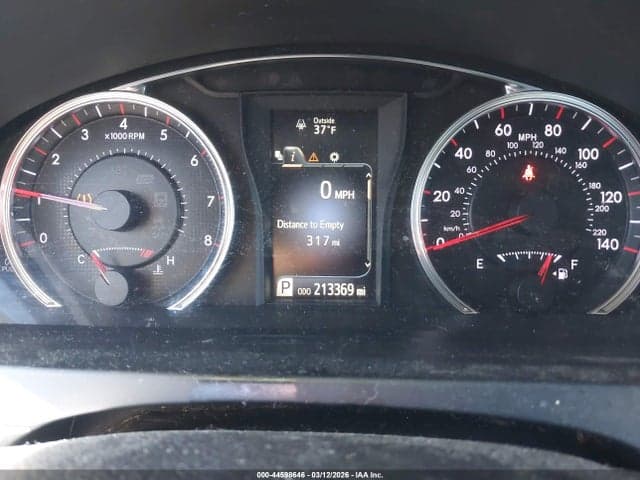 2016 TOYOTA CAMRY SE 7
