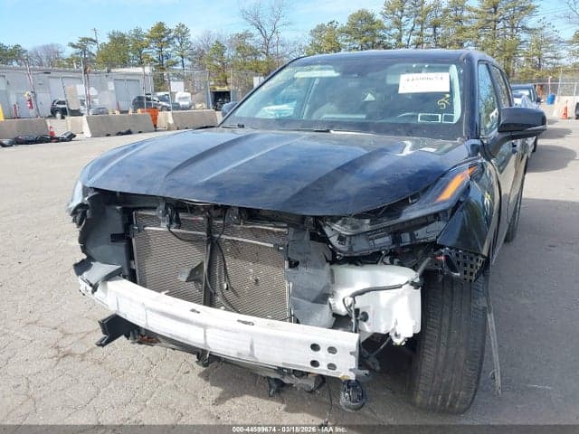 2023 TOYOTA HIGHLANDER LE 6
