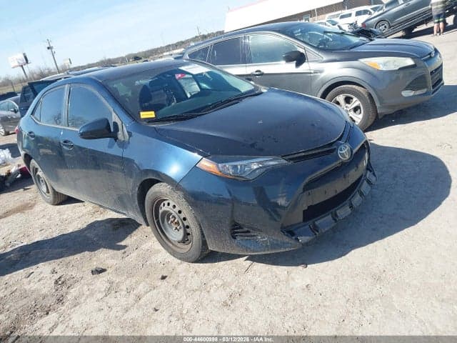 2017 TOYOTA COROLLA LE 1