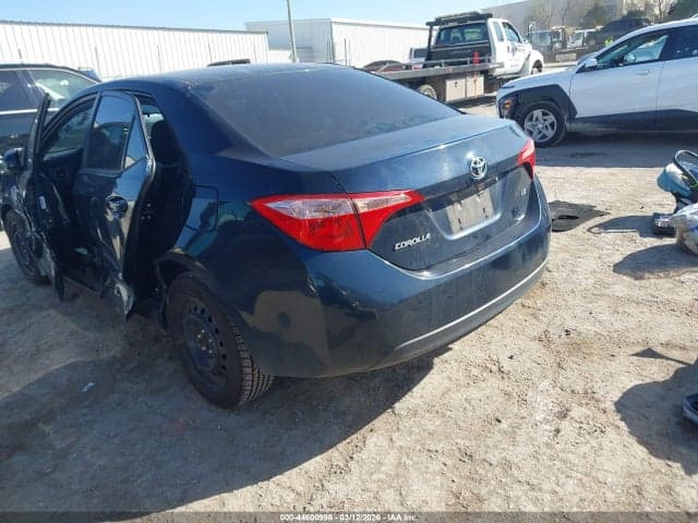 2017 TOYOTA COROLLA LE 3