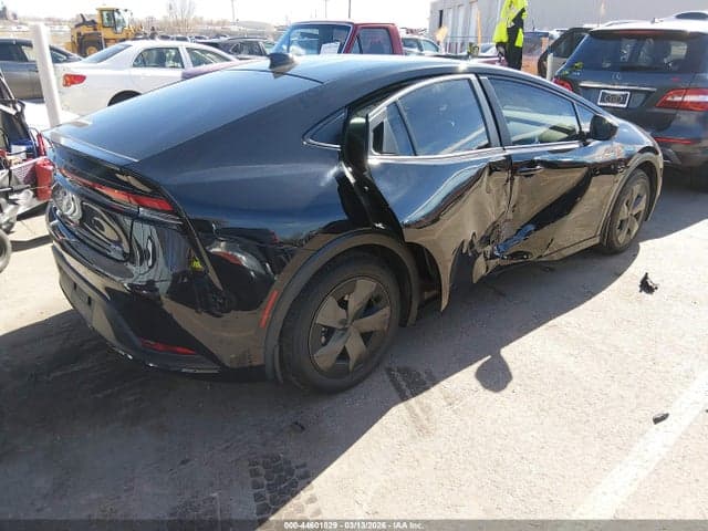 2025 TOYOTA PRIUS LE 4