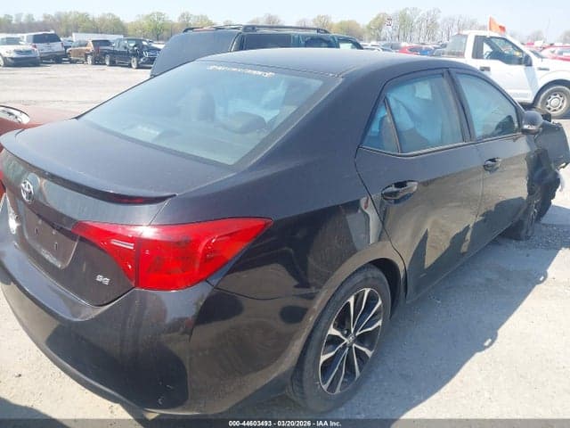 2018 TOYOTA COROLLA SE 4