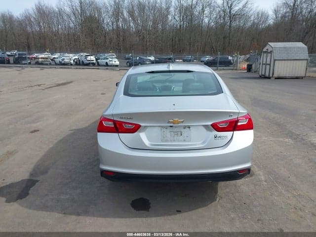 2017 CHEVROLET MALIBU 1LT 16