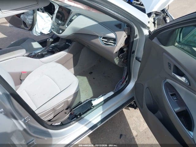 2017 CHEVROLET MALIBU 1LT 5