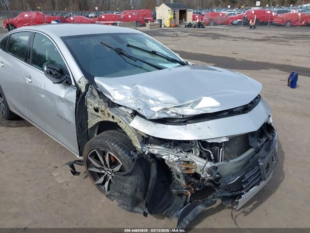 2017 CHEVROLET MALIBU 1LT 6