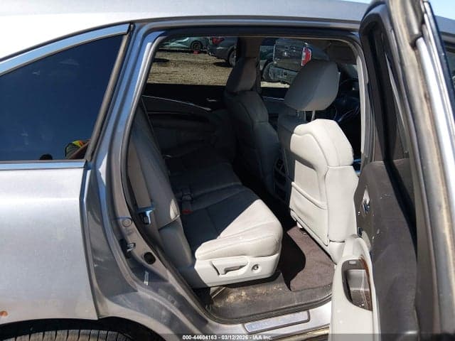 2017 ACURA MDX 8