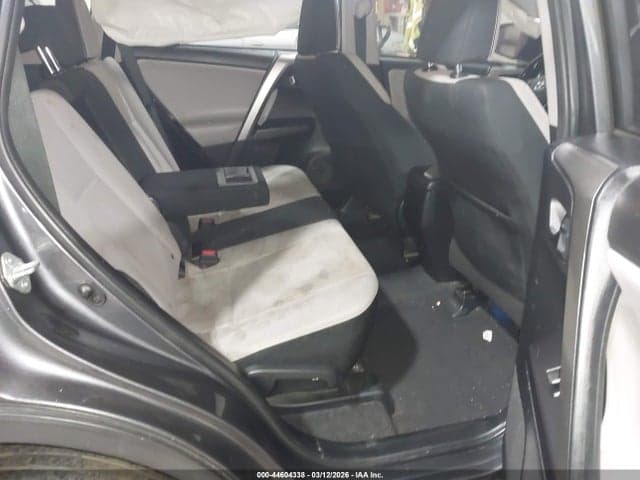 2017 TOYOTA RAV4 XLE 8