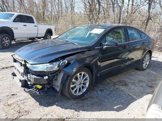 2017 FORD FUSION SE 2