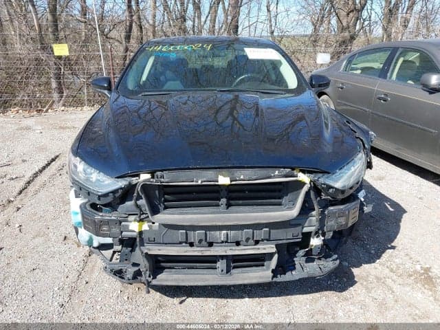 2017 FORD FUSION SE 13