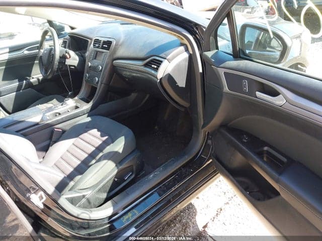 2017 FORD FUSION SE 5
