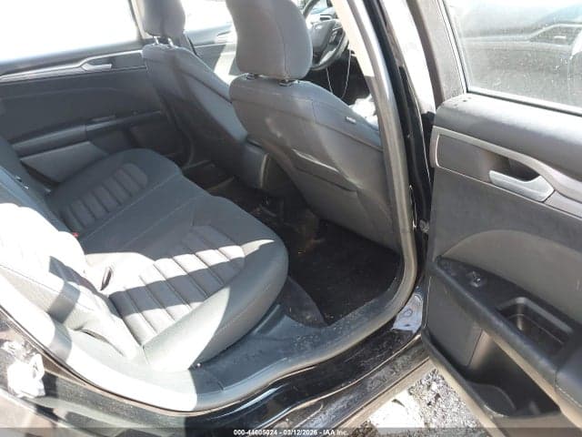 2017 FORD FUSION SE 8