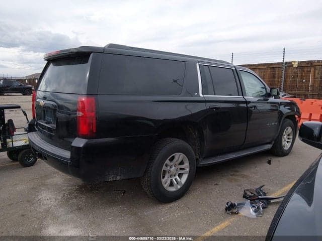 2017 CHEVROLET SUBURBAN LT 14