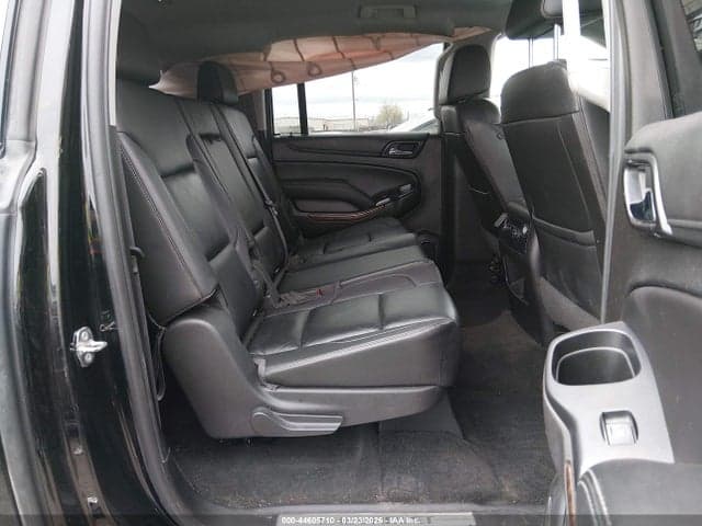 2017 CHEVROLET SUBURBAN LT 8