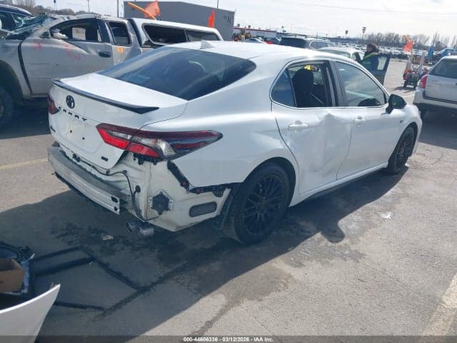 2022 TOYOTA CAMRY SE 4