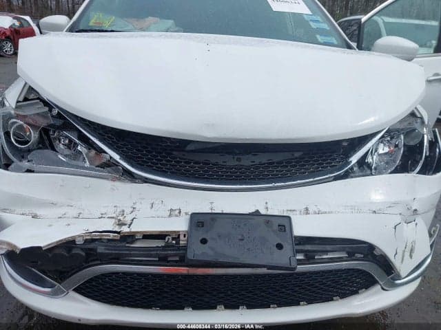 2020 CHRYSLER PACIFICA TOURING 6