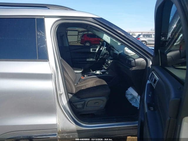 2021 FORD EXPLORER XLT 5