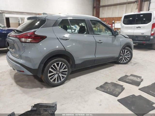 2021 NISSAN KICKS SV XTRONIC CVT 4