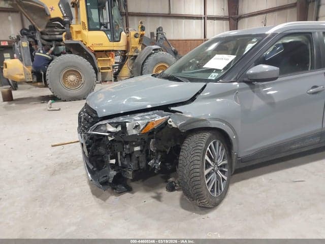 2021 NISSAN KICKS SV XTRONIC CVT 6