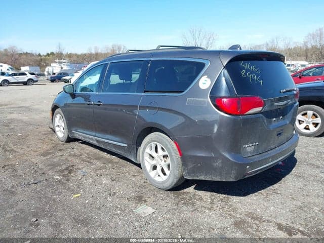 2017 CHRYSLER PACIFICA TOURING-L 3