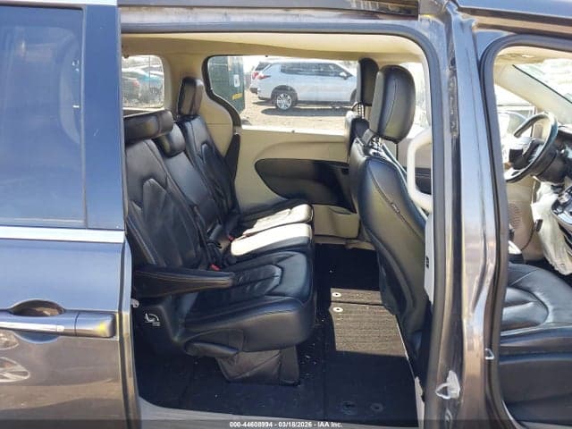 2017 CHRYSLER PACIFICA TOURING-L 8