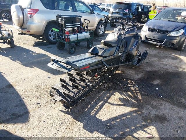2022 SKI-DOO SUMMIT X 850 4