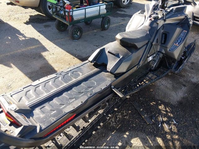 2022 SKI-DOO SUMMIT X 850 8