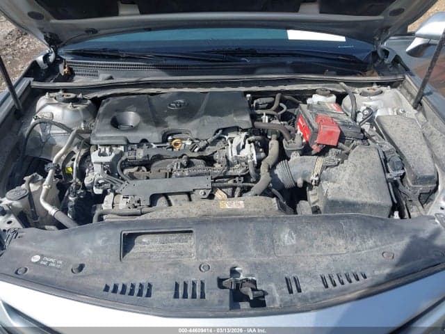 2019 TOYOTA CAMRY SE 10