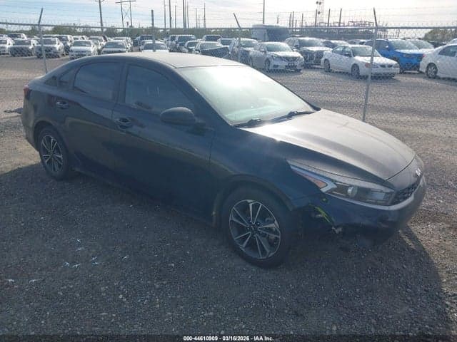 2023 KIA FORTE LXS 1