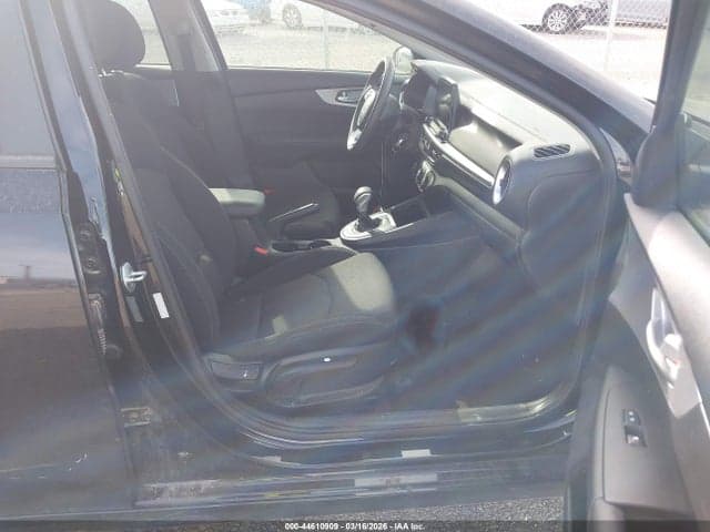 2023 KIA FORTE LXS 5