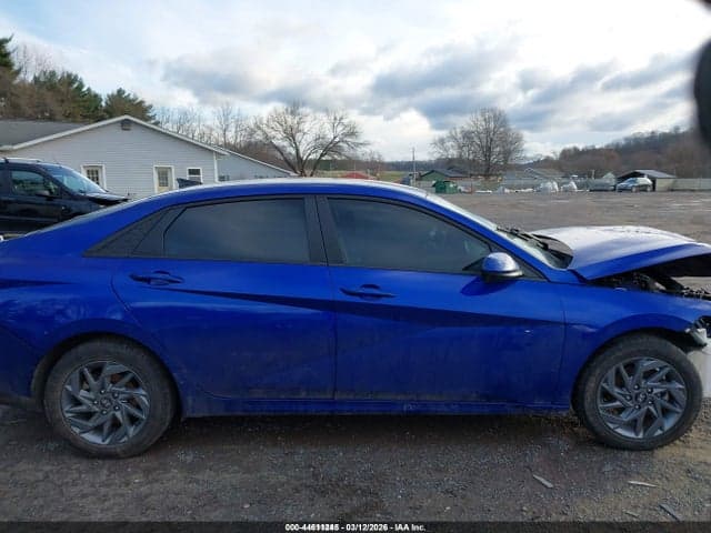 2024 HYUNDAI ELANTRA SEL 14