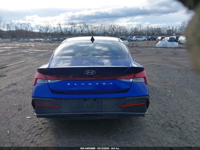 2024 HYUNDAI ELANTRA SEL 17