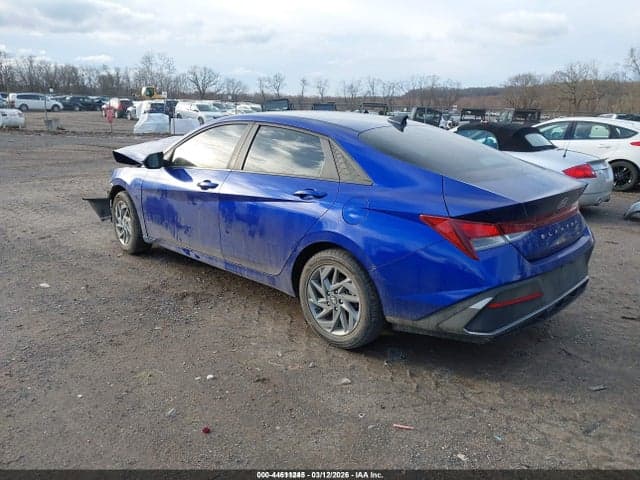 2024 HYUNDAI ELANTRA SEL 3