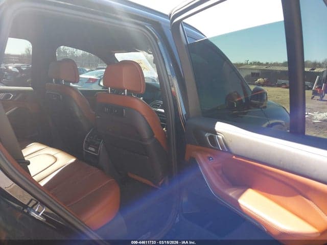 2022 BMW X5 XDRIVE40I 8