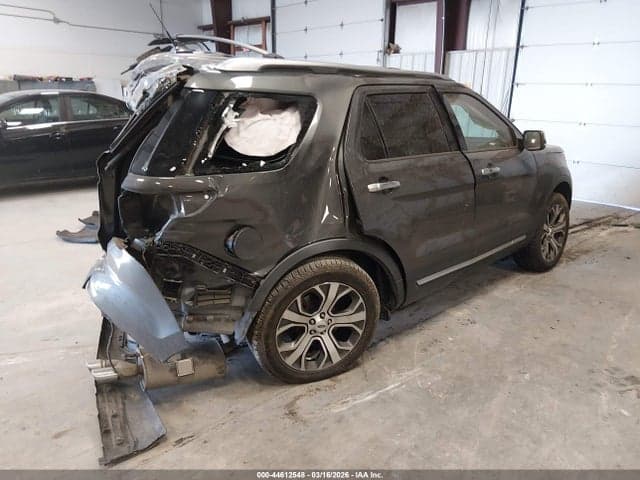 2019 FORD EXPLORER PLATINUM 4